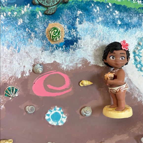 Handmade Upcycled Handpainted Disney Moana Decorative Plate - Picture 5 of 6